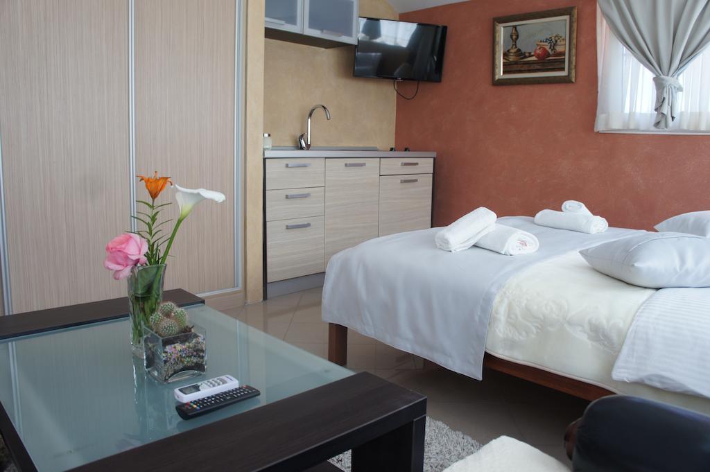 Apartments Dragovic Nikšić Kamer foto